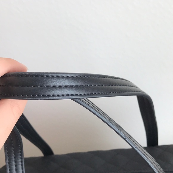 Tommy Hilfiger Quilt Tote - Picture 7 of 7